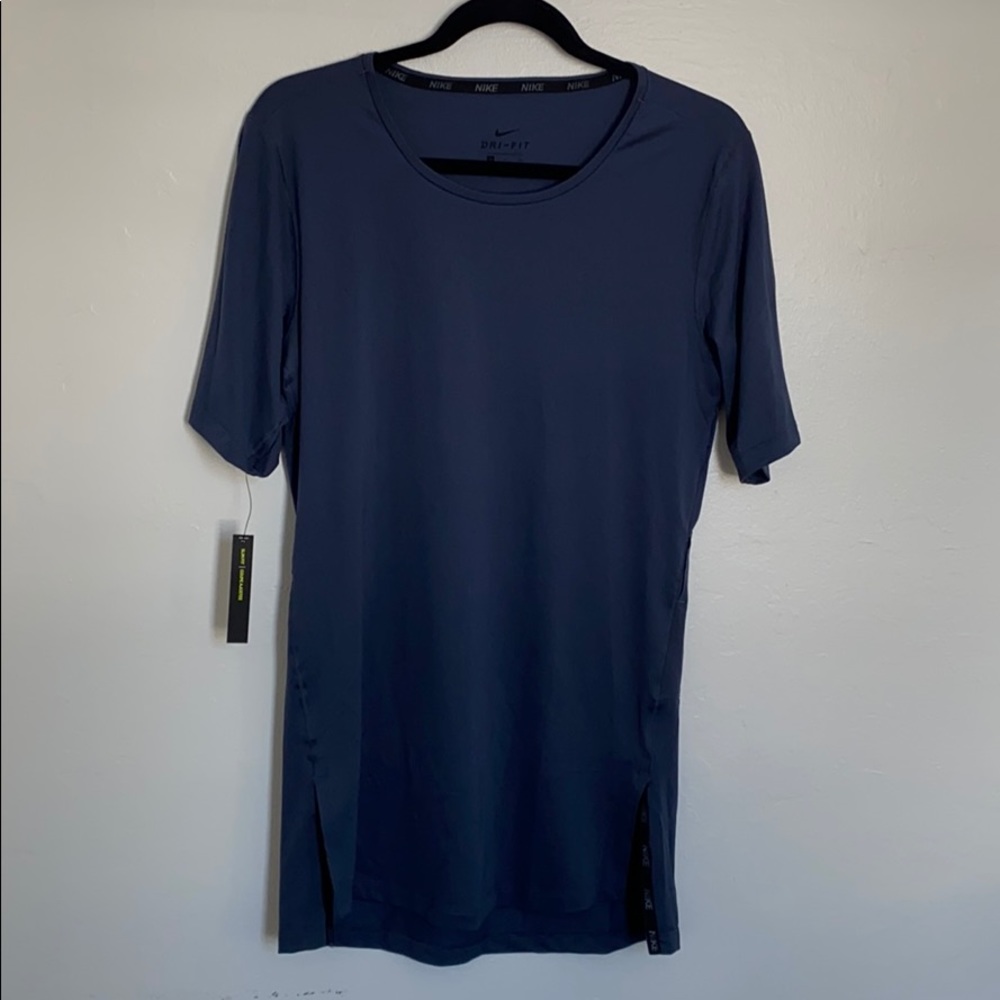 NWT Mens Nike Long Slim Fir Running Shirt